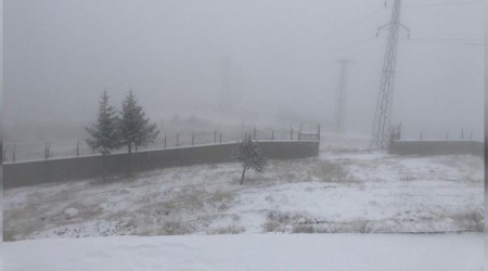 Ilgaz Dağı'nda beklenen kar yağışı başladı