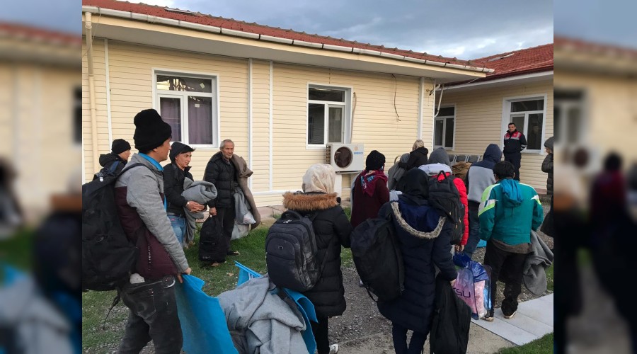 �nsan ka�ak��l��� bitmiyor!