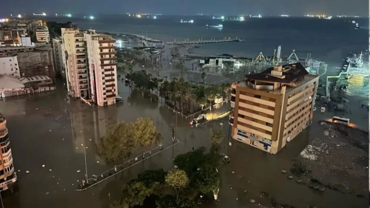 �skenderun'da okullar 1 g�n tatil edildi