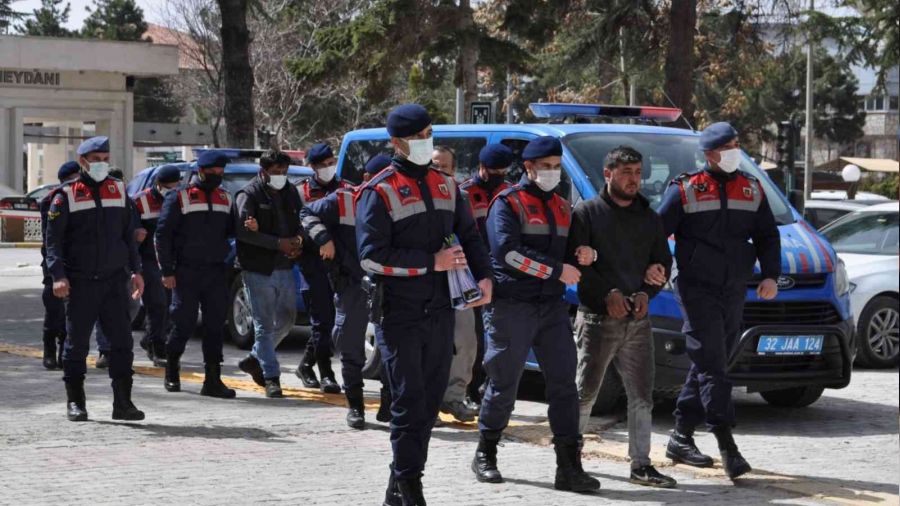 Isparta'da sanayi çetesine operasyon