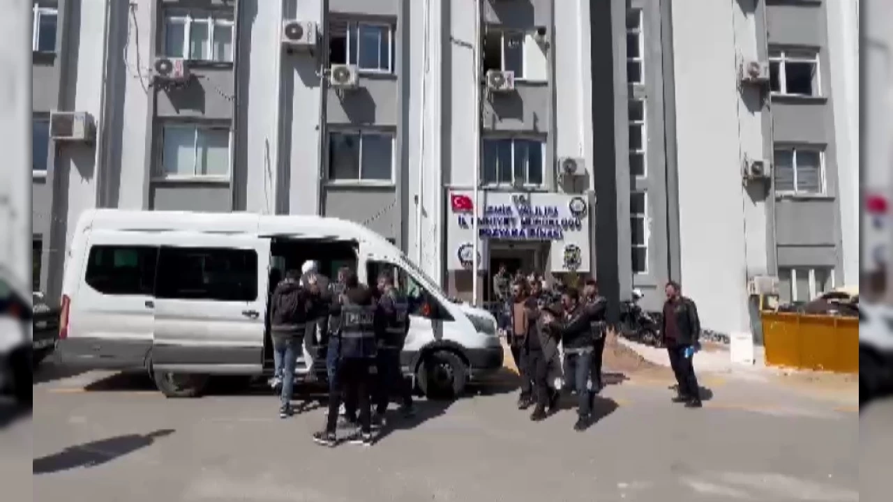 İzmir'de metro istasyonu cinayetiyle ilgili 7 tutuklama
