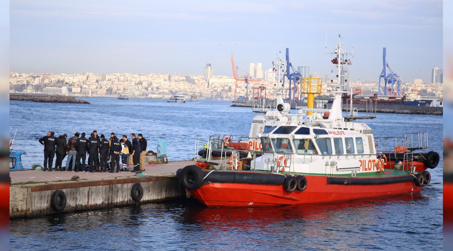 Kadky'de denizde ceset bulundu