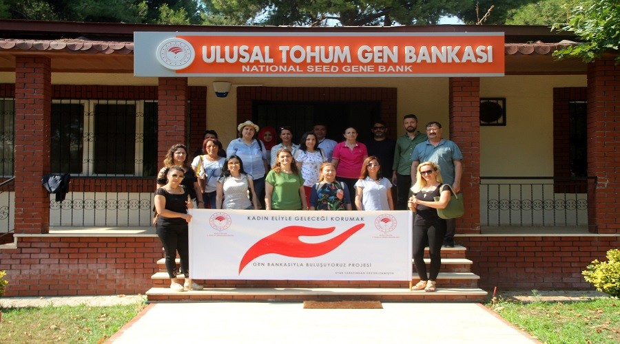 Kadın Eliyle Geleceği Korumak: Gen Bankası ile Buluşuyoruz