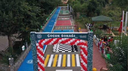 Karadeniz'in ilk 'Çocuk Sokağı' Giresun'da açıldı