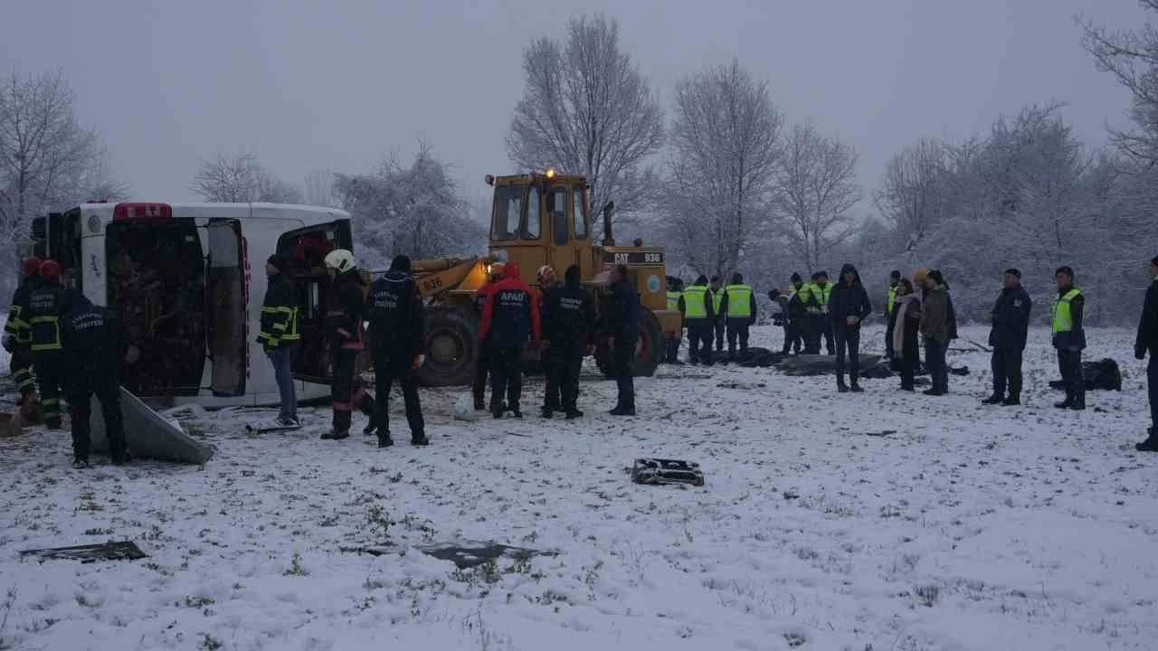 Kastamonu'da 6 ki�inin �ld��� otob�s kazas�nda 27 ki�i taburcu edildi