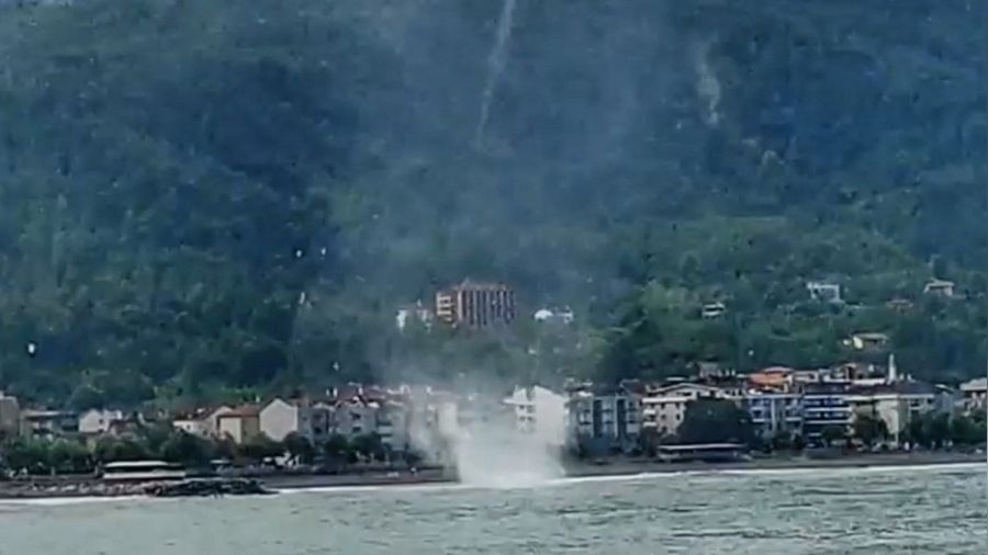 Kastamonu'da denizde korkutan hortum