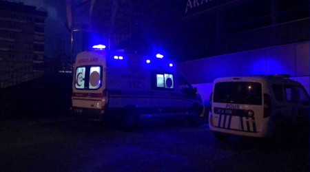 Kastamonu'daki sağanak yağışta AVM'nin tavanı çöktü