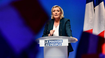 Marine Le Pen'den barts yasa vaadi