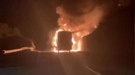 Meksika'da yolcu otobüsüyle tanker çarpıştı: 18 ölü