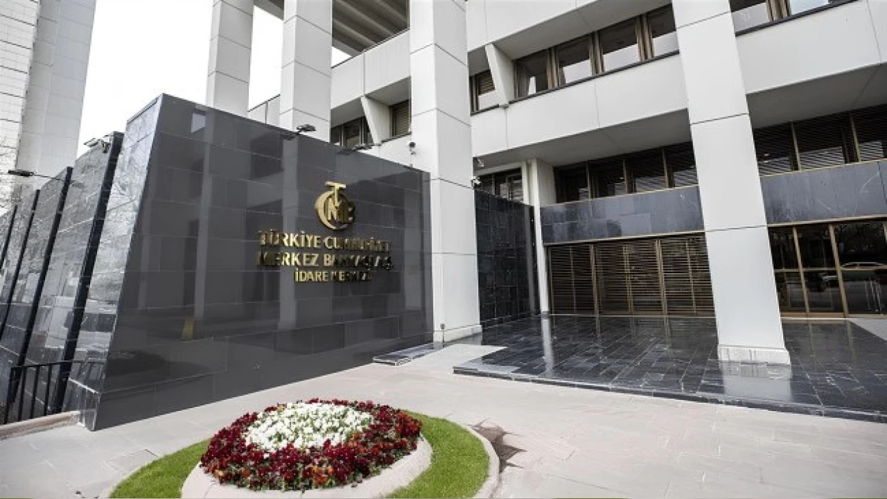 Merkez 'frene basma' mesaj� verdi