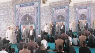 Nevşehir'de bir imam, muhtar adaylarını tekbirlerle kucaklaştırdı