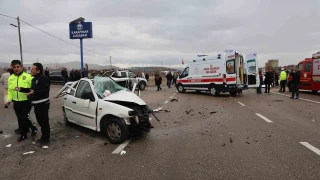 Nev�ehir'de zincirleme trafik kazas�: 2 �l�, 7 yaral�