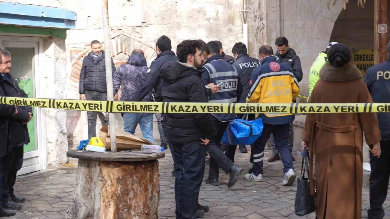 Niğde'deki bir hamamda 2 kişi ölü bulundu