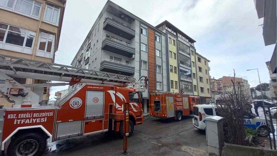 Ocakta yemek unuttu mutfak alevlere teslim oldu