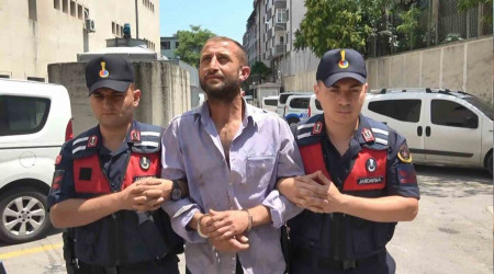 Önce evini, sonra ormanı ateşe verdi, tutuklandı