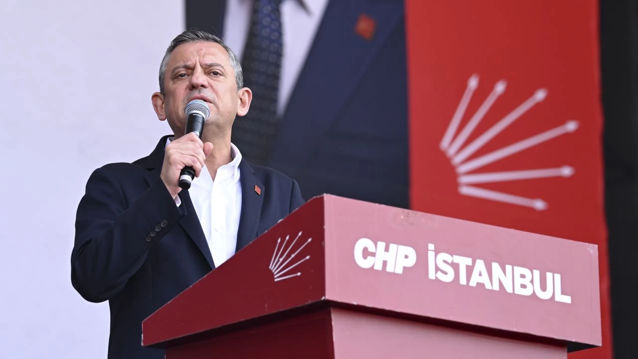 Özgür Özel boykot listesini genişletti