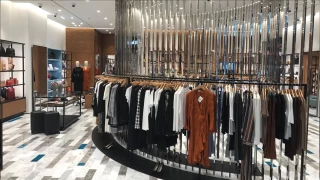 Paraya boğuldukları için tüketimi kısamıyorlar