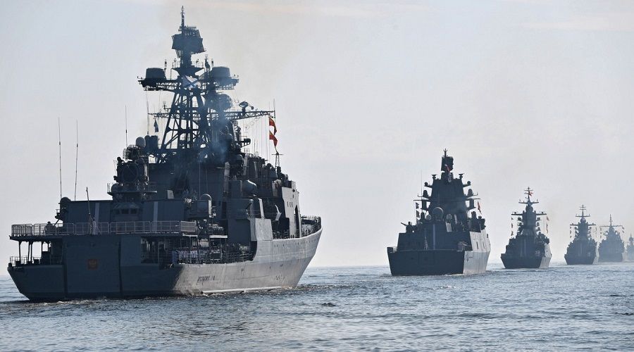 Rus savaş gemileri, Karadeniz'e doğru yola çıktı