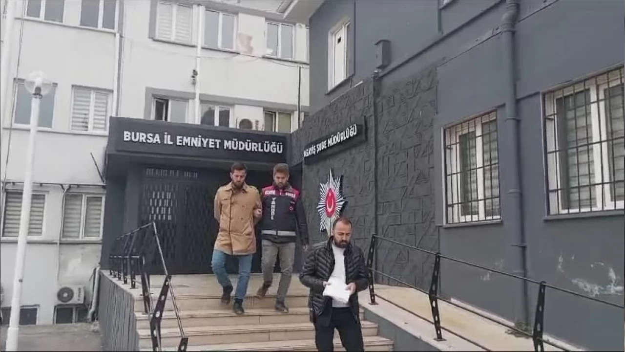 Sahte hakim ve savc� oldu