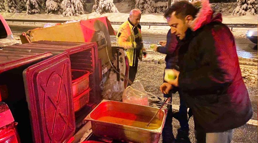 Sakarya'da yolda kalan 220 ki�i misafirhane ve yurtlara yerle�tirildi