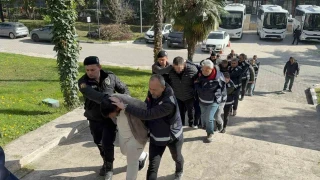 Samsun merkezli mafya operasyonu: 25 g�zalt�