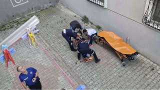 Samsun'da 4'nc kattan atlayan kadn hayatn kaybetti