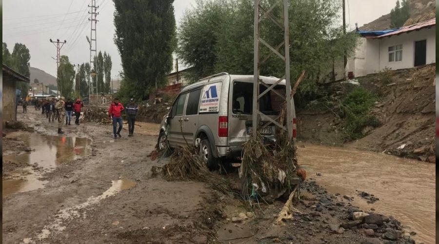 Sar�kam��'� sel vurdu
