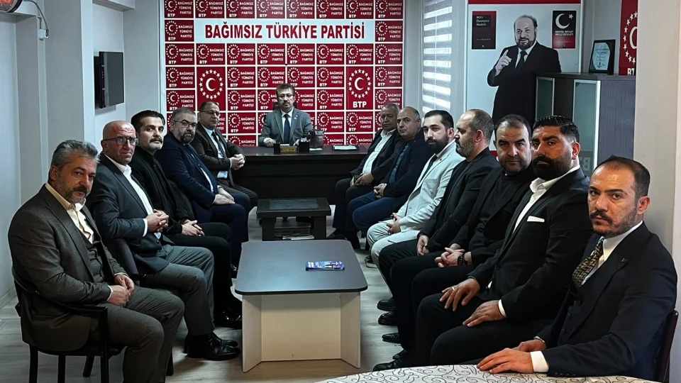 Sivas Ticaret ve Sanayi Odas� y�netiminden BTP'ye ziyaret 