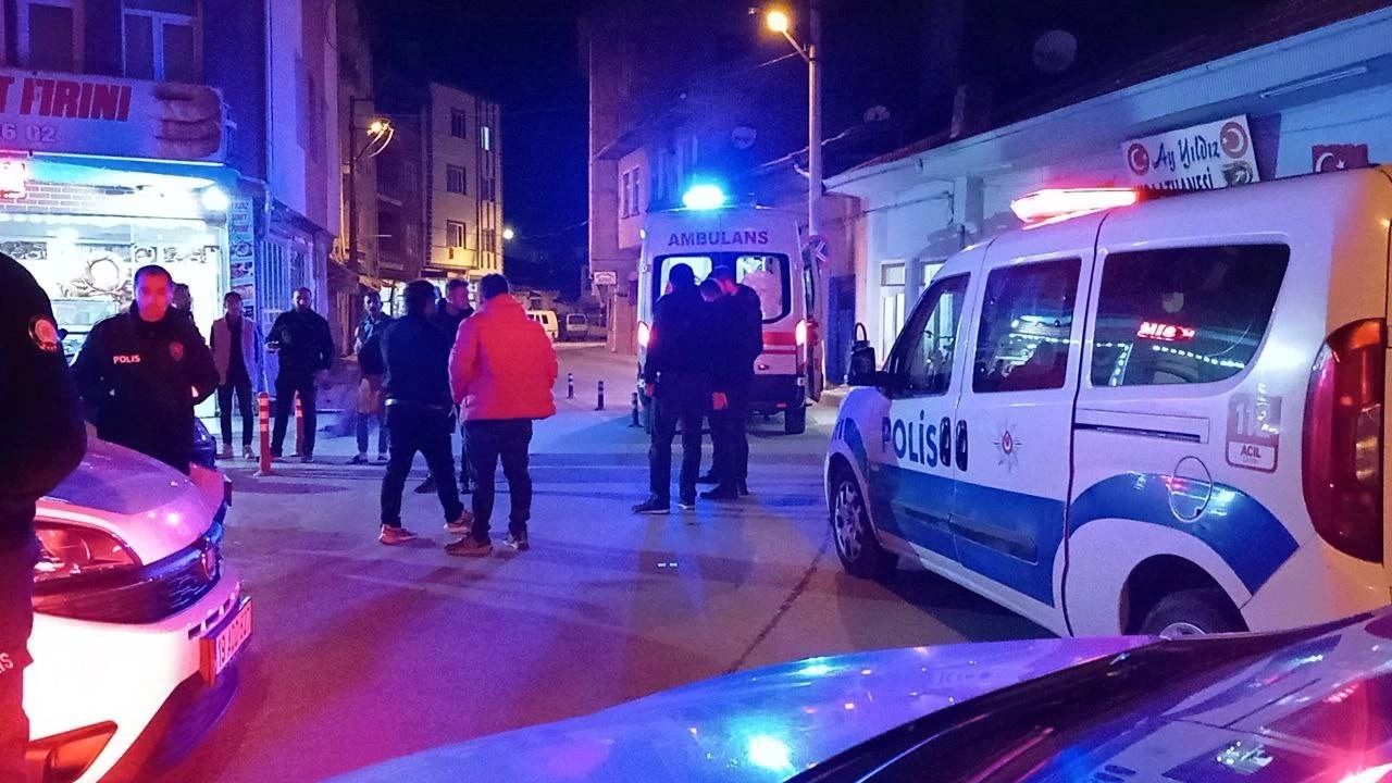 Sokakta tart��t�klar� ki�iyi baca��ndan vurup ka�t�lar