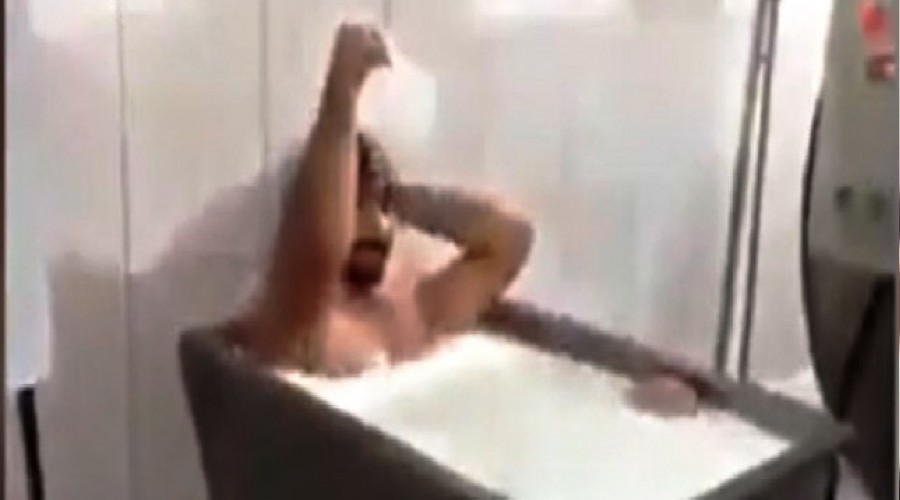 S�t kazan�nda banyo keyfi yapanlar tutukland�