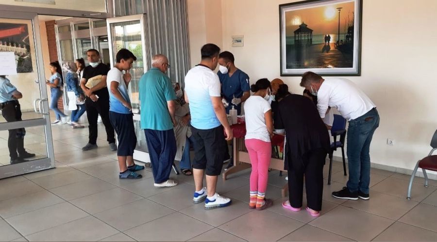 Tatile geldiler aşı olup döndüler