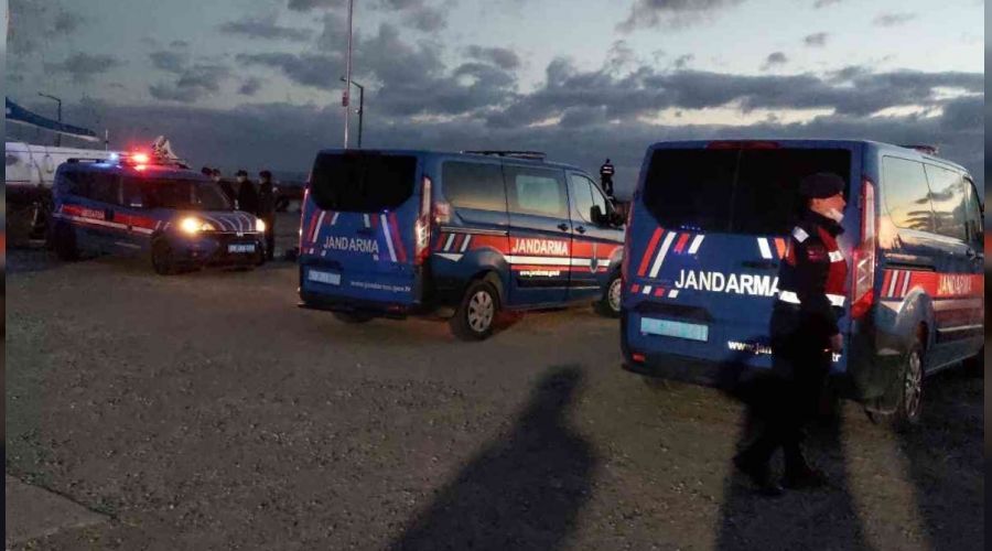 Tekirdağ'da yardıma giden bot alabora oldu