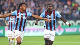 Trabzonspor kafay� iyi kullan�yor... Gollerin ��te biri kafa ile 