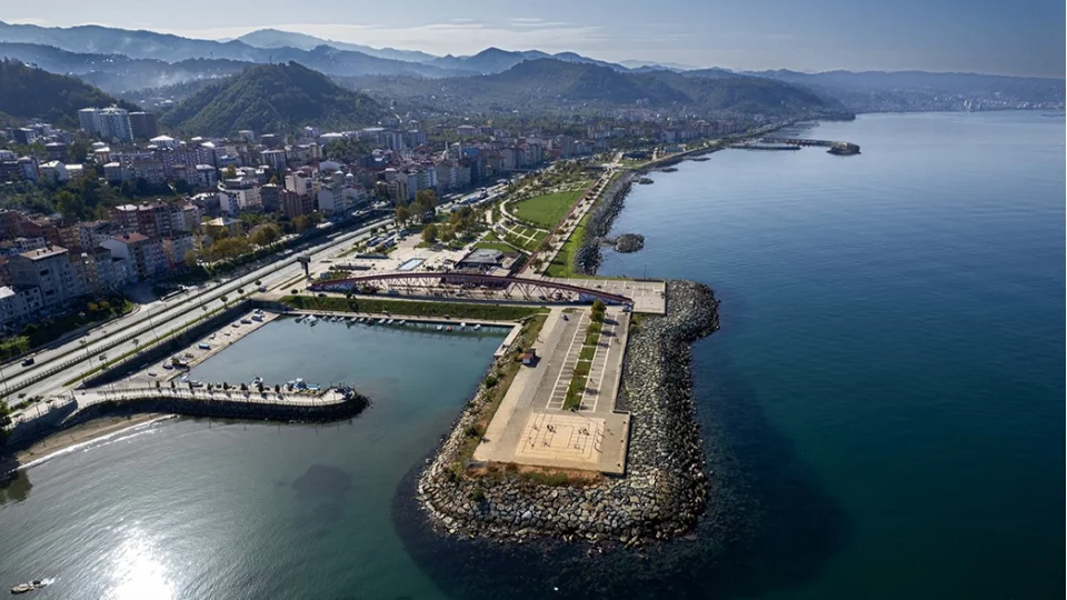 Trabzon'un sahil incisi Arsin