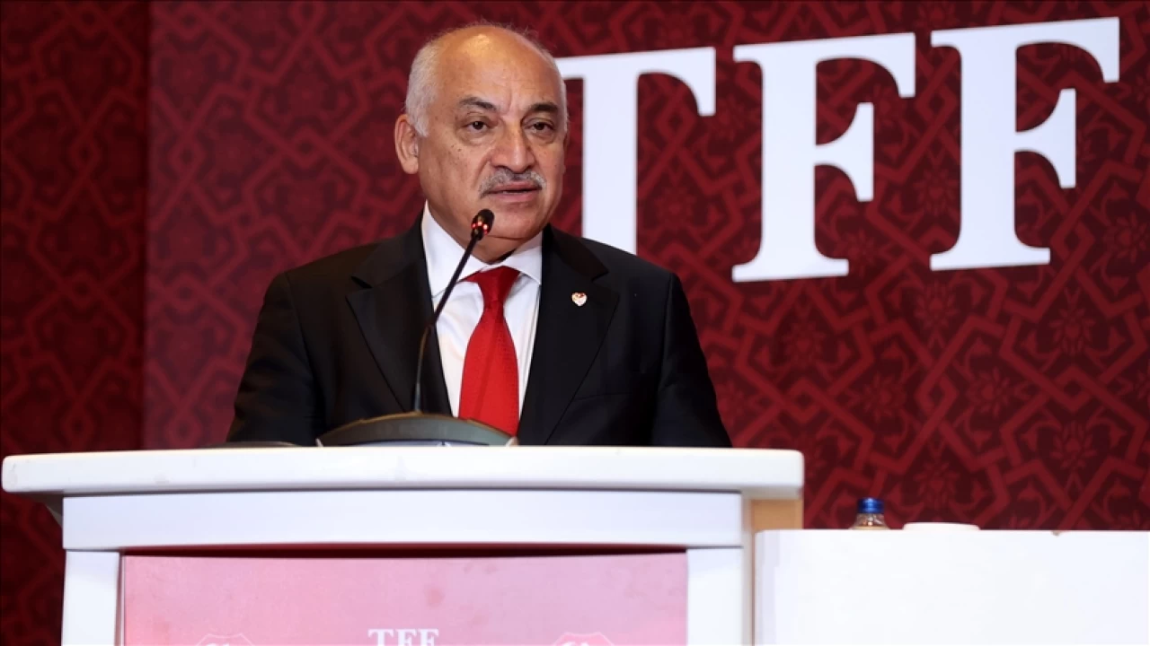 Tüm liglerdeki maçlar süresiz ertelendi