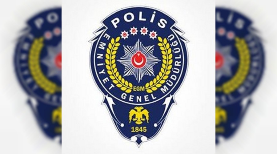 Türk polisinden örnek davranış