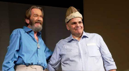 Türk tiyatrosunun güldüren yüzü: Rasim Öztekin