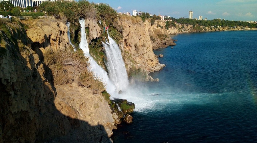"T�rkiye- Azerbaycan karde�li�i" �elale gibi co�kun olsun