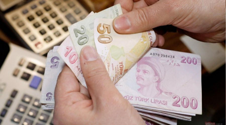 Türkiye'de her 2 kişiden 1'i bankaya borçlu