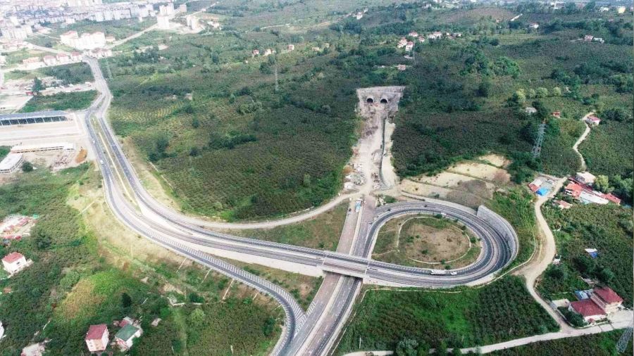 Trkiye'nin en pahal evre yolunda almalar sryor