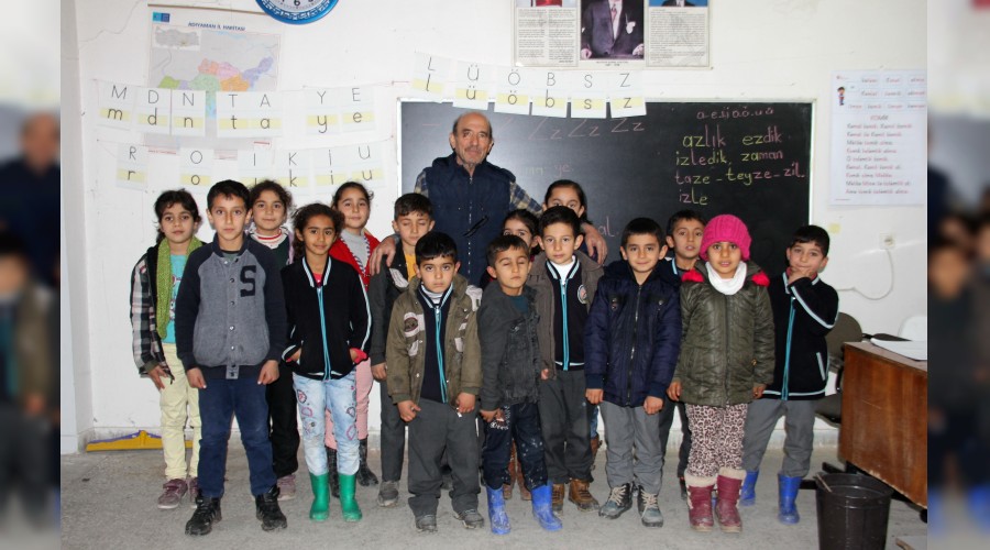 Vefakar ��retmenin vedas�