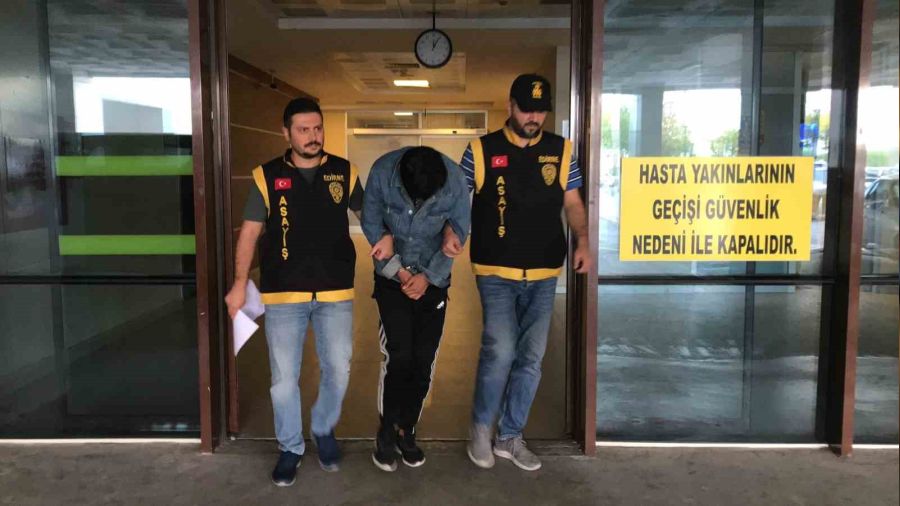 Yaşlı kadını 1 milyon 200 bin TL dolandıracaktı
