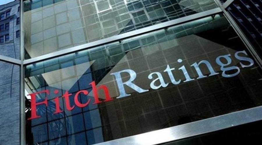 Yine Fitch'lik yaptı