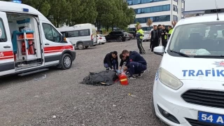 Yolun karşısına geçerken otomobilin çarptığı kadın öldü