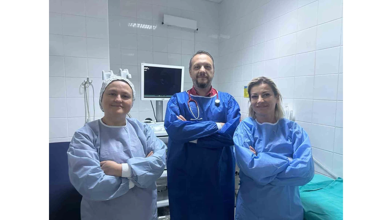 2 yaşındaki çocuğun midesinden 4 santimetrelik çivi çıktı