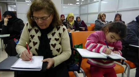 56 yaşında anne oldu