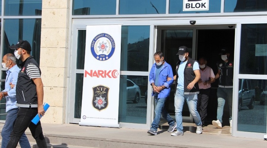 80 bin TL'lik reçine esrar ele geçirildi