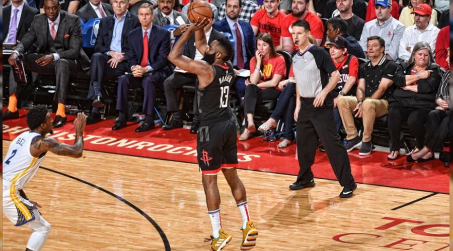 9 maçlık seriyi Warriors durdurdu