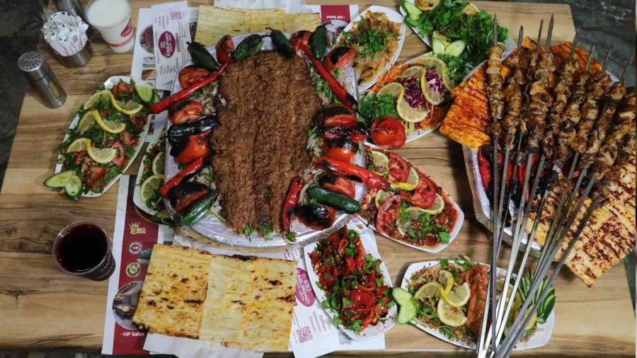 'Açma kebap' Adanalıların yeni gözdesi