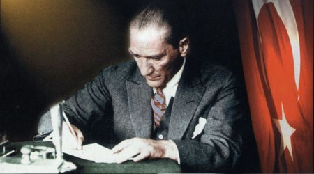 AKP'li yýllarda Atatürk'e saldýrýlar patlama yaptý